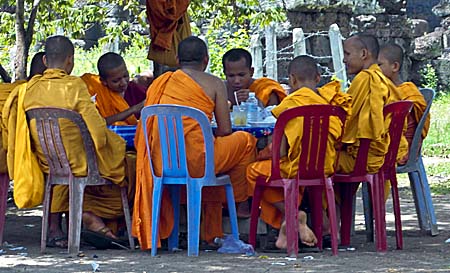 A Group of Khmer Monks by Asienreisender